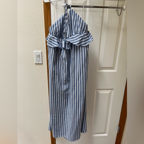 New Collection Dress - Picture 3 of 4